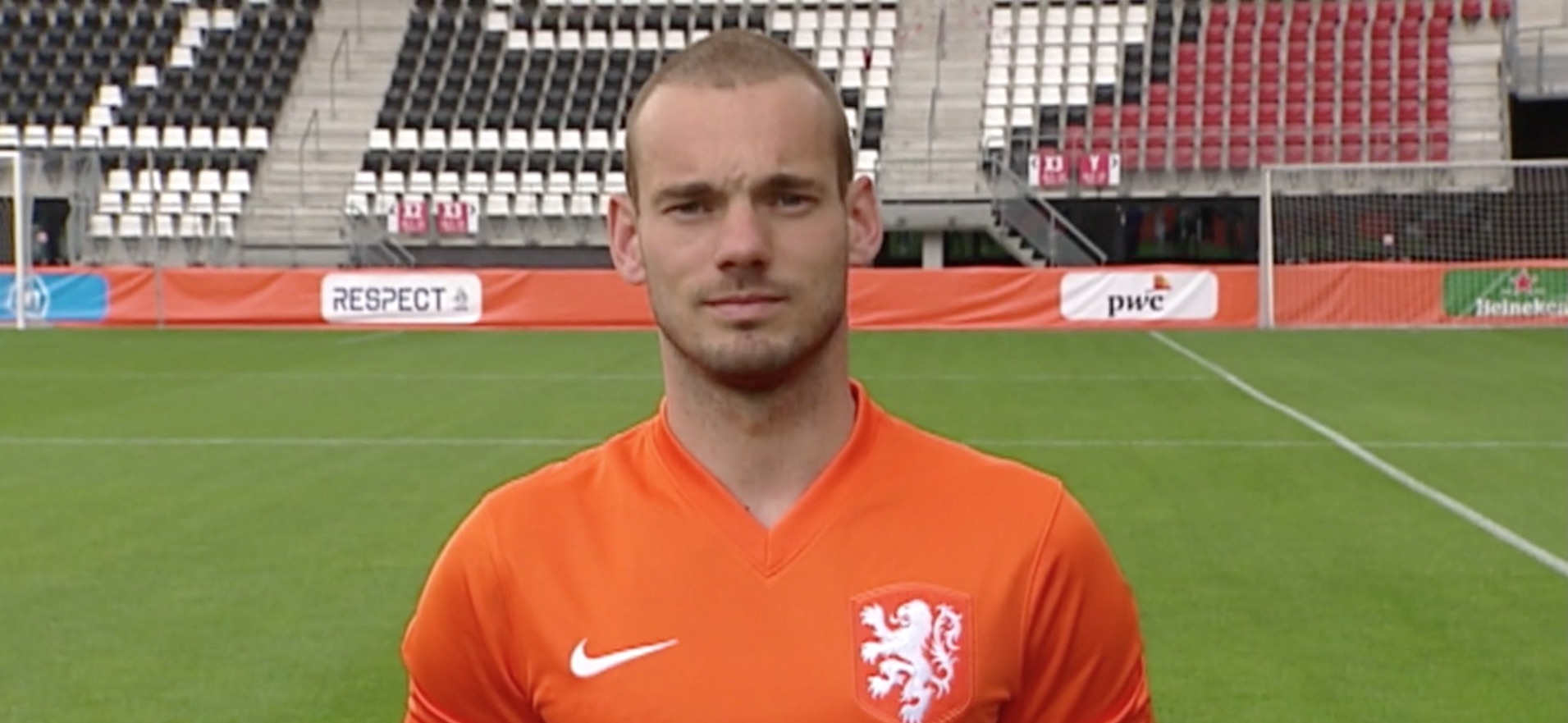 Wesley Sneijder windt er geen doekjes om in nieuwe biografie